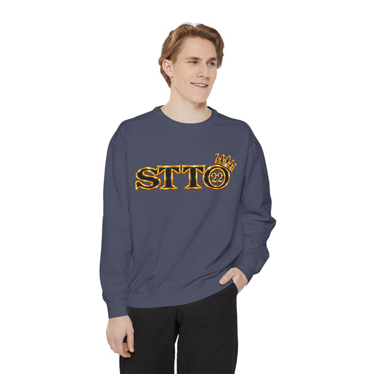 Royalty Graphic Sweatshirt — “SMARTEYWOMANS ROYALS” Gold Foil Crewneck