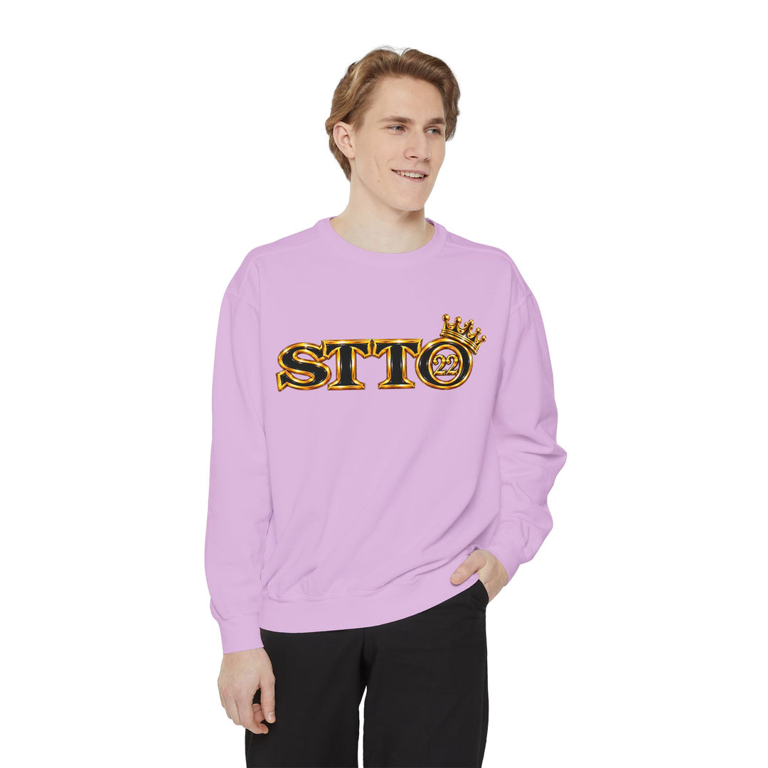 Royalty Graphic Sweatshirt — “SMARTEYWOMANS ROYALS” Gold Foil Crewneck