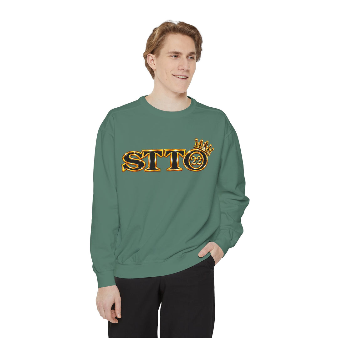 Royalty Graphic Sweatshirt — “SMARTEYWOMANS ROYALS” Gold Foil Crewneck
