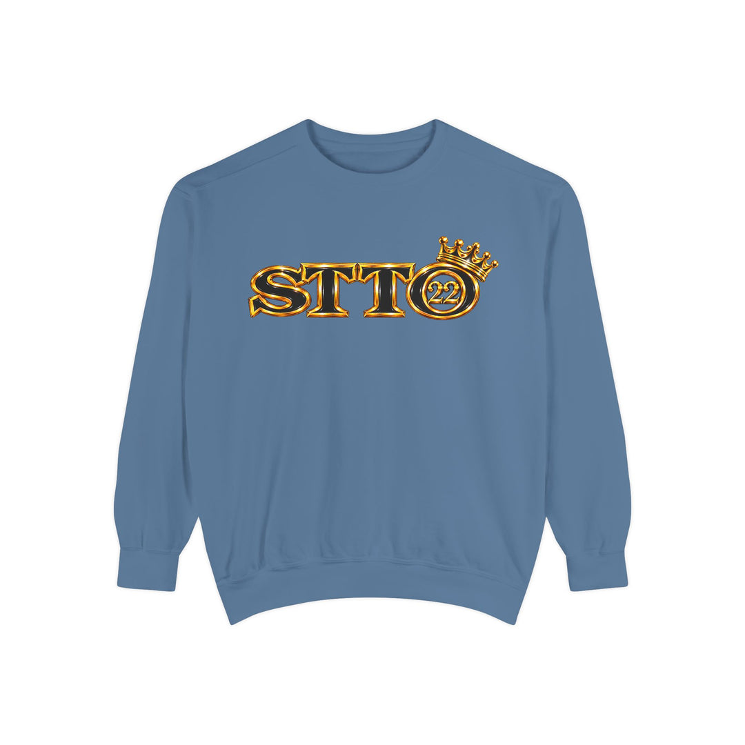 Royalty Graphic Sweatshirt — “SMARTEYWOMANS ROYALS” Gold Foil Crewneck