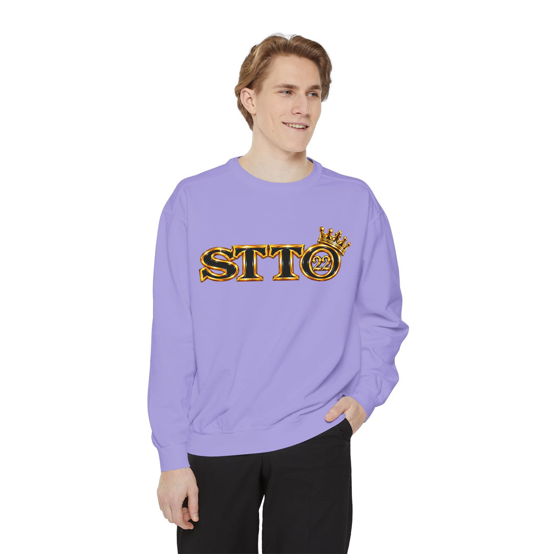 Royalty Graphic Sweatshirt — “SMARTEYWOMANS ROYALS” Gold Foil Crewneck