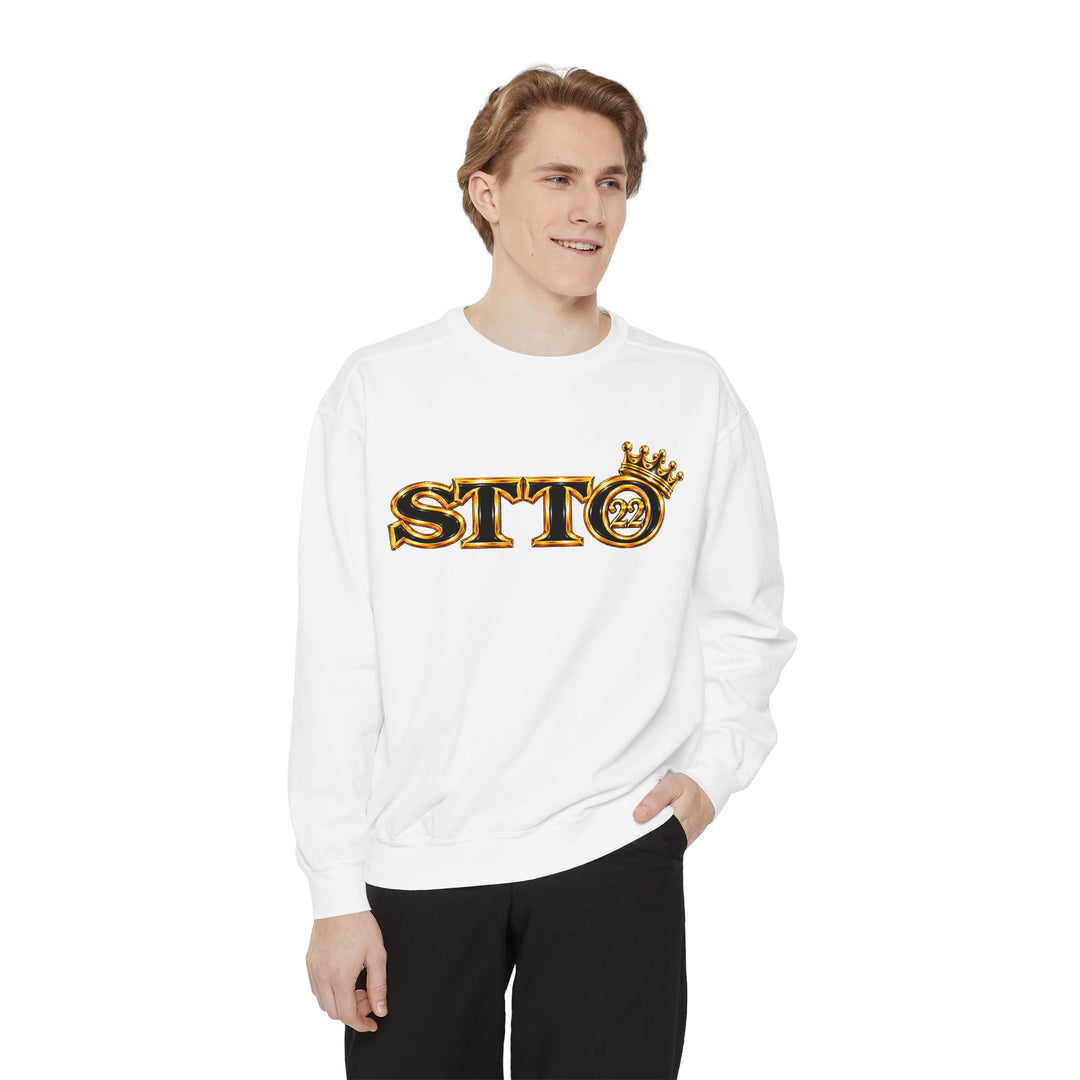 Royalty Graphic Sweatshirt — “SMARTEYWOMANS ROYALS” Gold Foil Crewneck