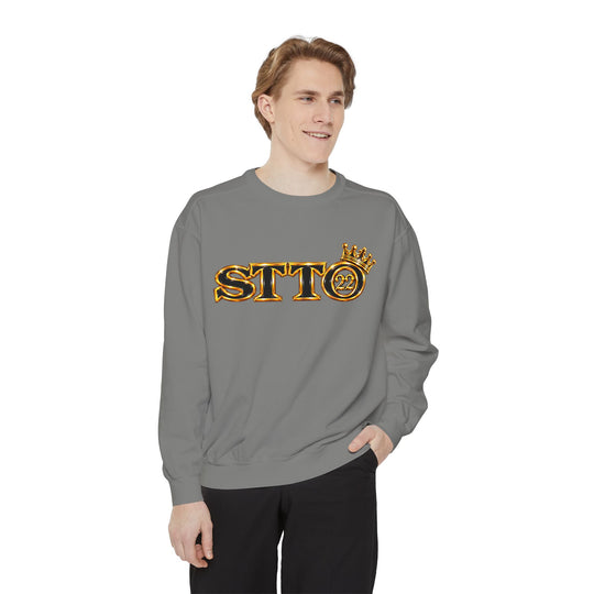 Royalty Graphic Sweatshirt — “SMARTEYWOMANS ROYALS” Gold Foil Crewneck