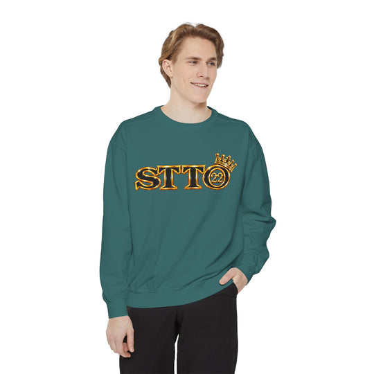 Royalty Graphic Sweatshirt — “SMARTEYWOMANS ROYALS” Gold Foil Crewneck
